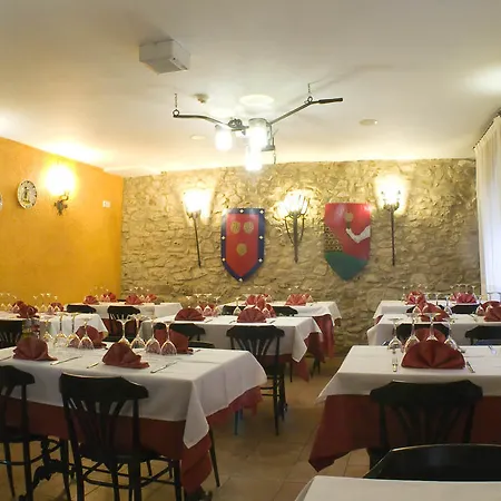 Aparthotel Fonda Bohemia Riuot Montblanc